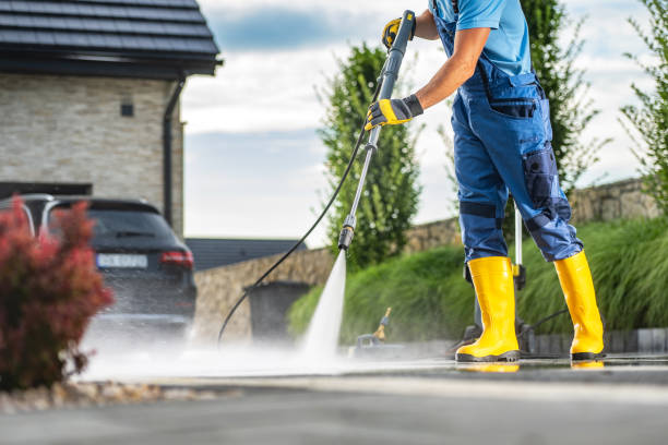 Why Choose Our Certified Pressure Washing Experts for Your Project Needs in Memphis, MO?